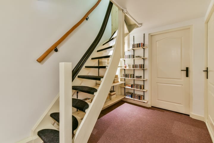 Photo 11 of Bennebroekstraat 4-H