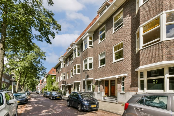 Photo 21 of Bennebroekstraat 4-H
