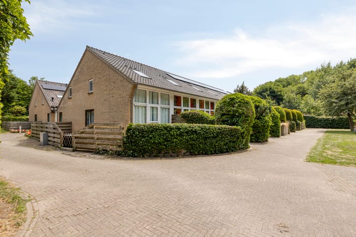 Photo 10 of Valkenisseweg 98