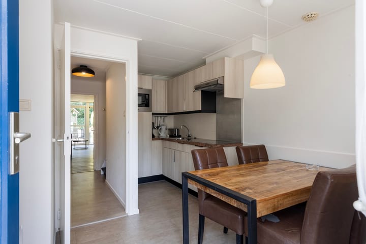 Photo 19 of Valkenisseweg 98