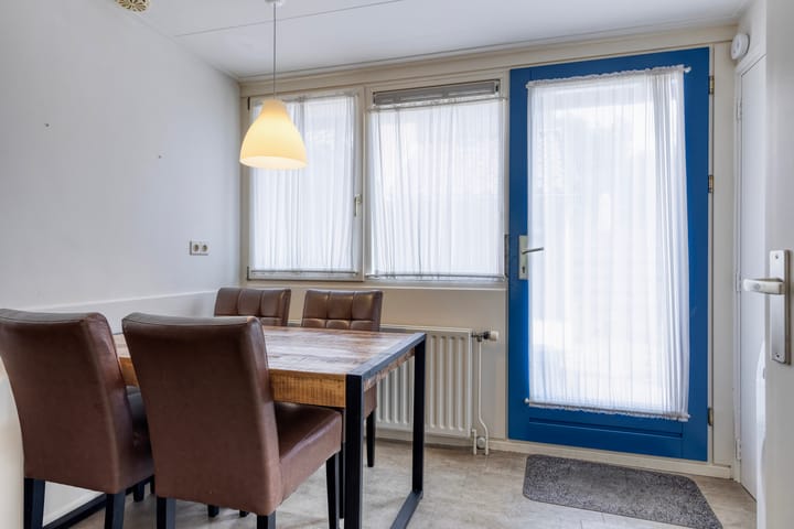 Photo 23 of Valkenisseweg 98