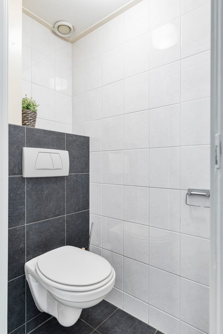 Photo 27 of Valkenisseweg 98