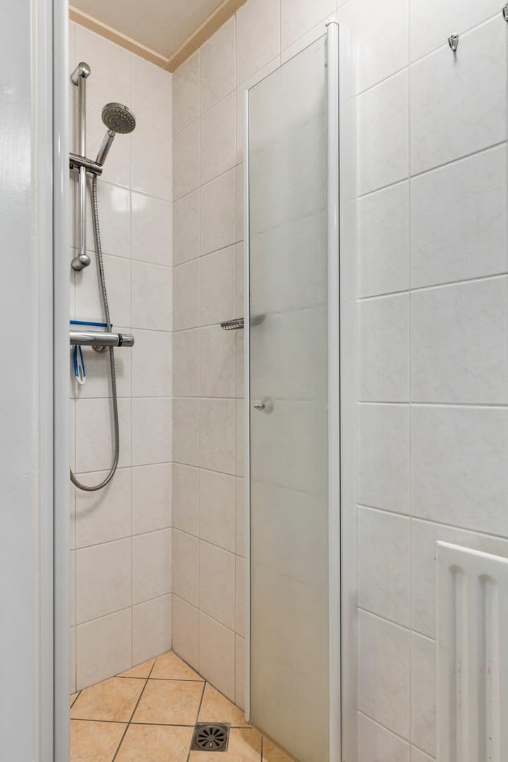 Photo 28 of Valkenisseweg 98