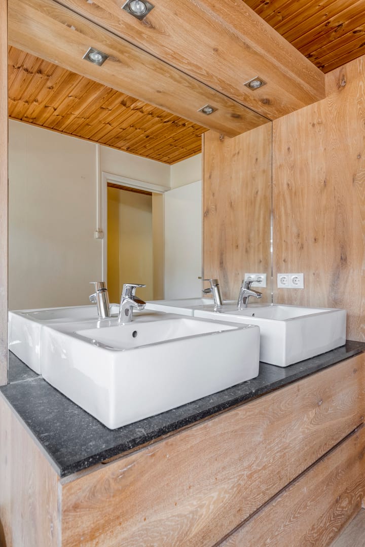 Photo 49 of Valkenisseweg 98