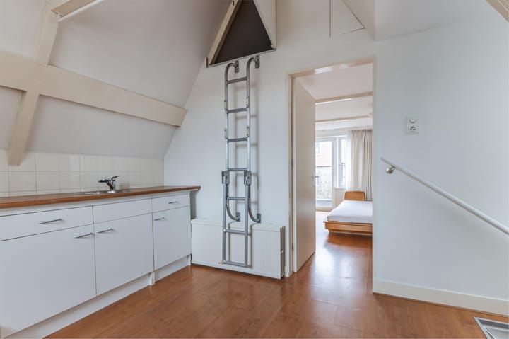 Foto 43 van Barentszstraat 319