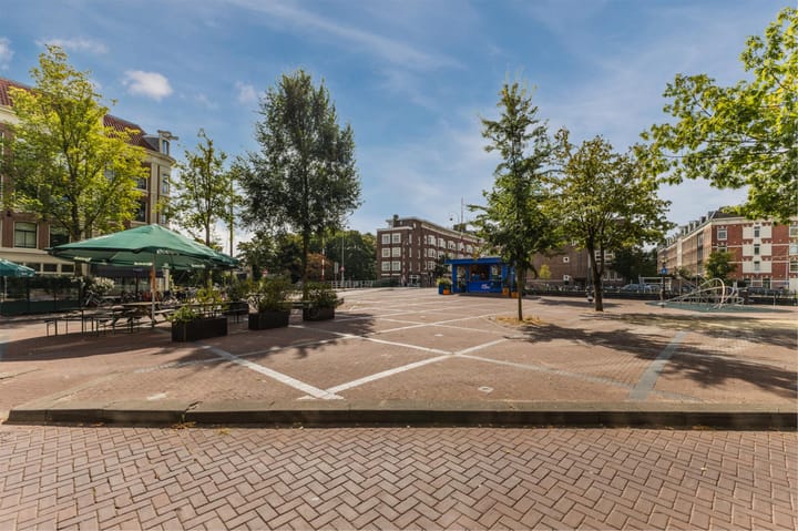 Foto 54 van Barentszstraat 319