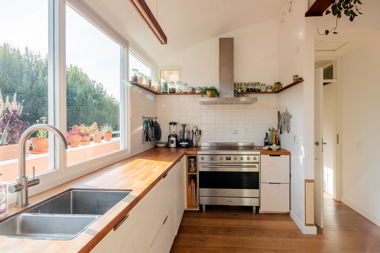 Photo 10 of J.M. van der Meylaan 60