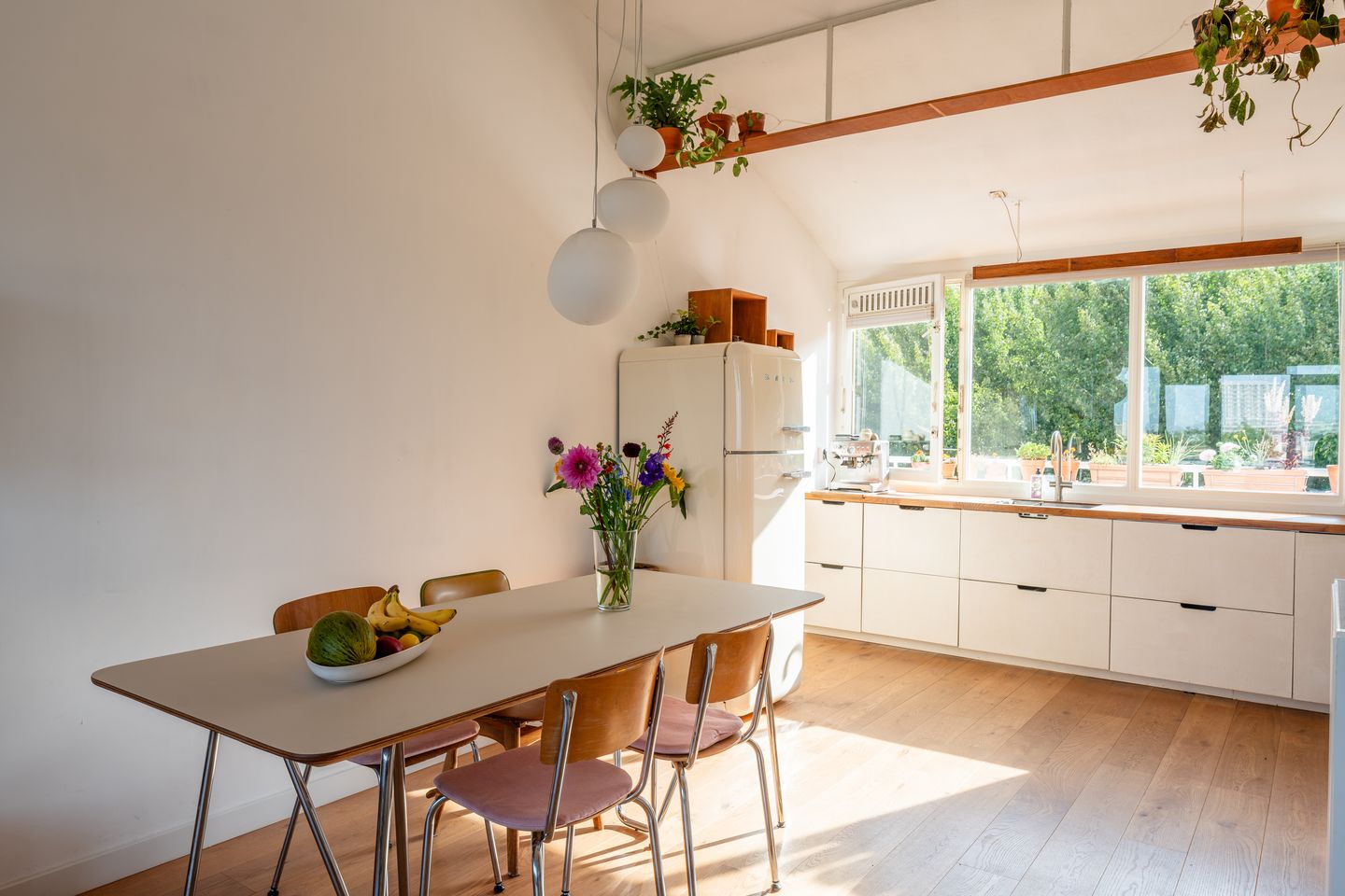 Photo 14 of J.M. van der Meylaan 60