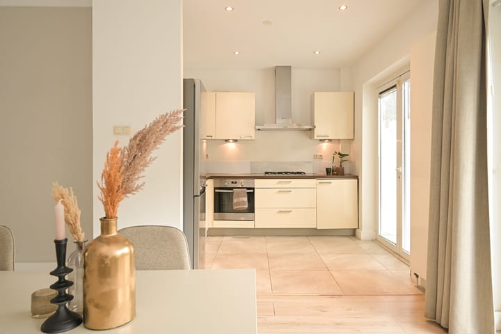 Foto 8 van Paulinastraat 27