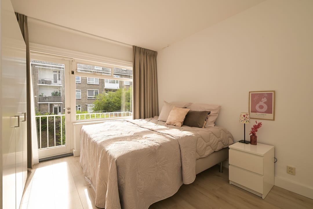 Foto 16 van Paulinastraat 27