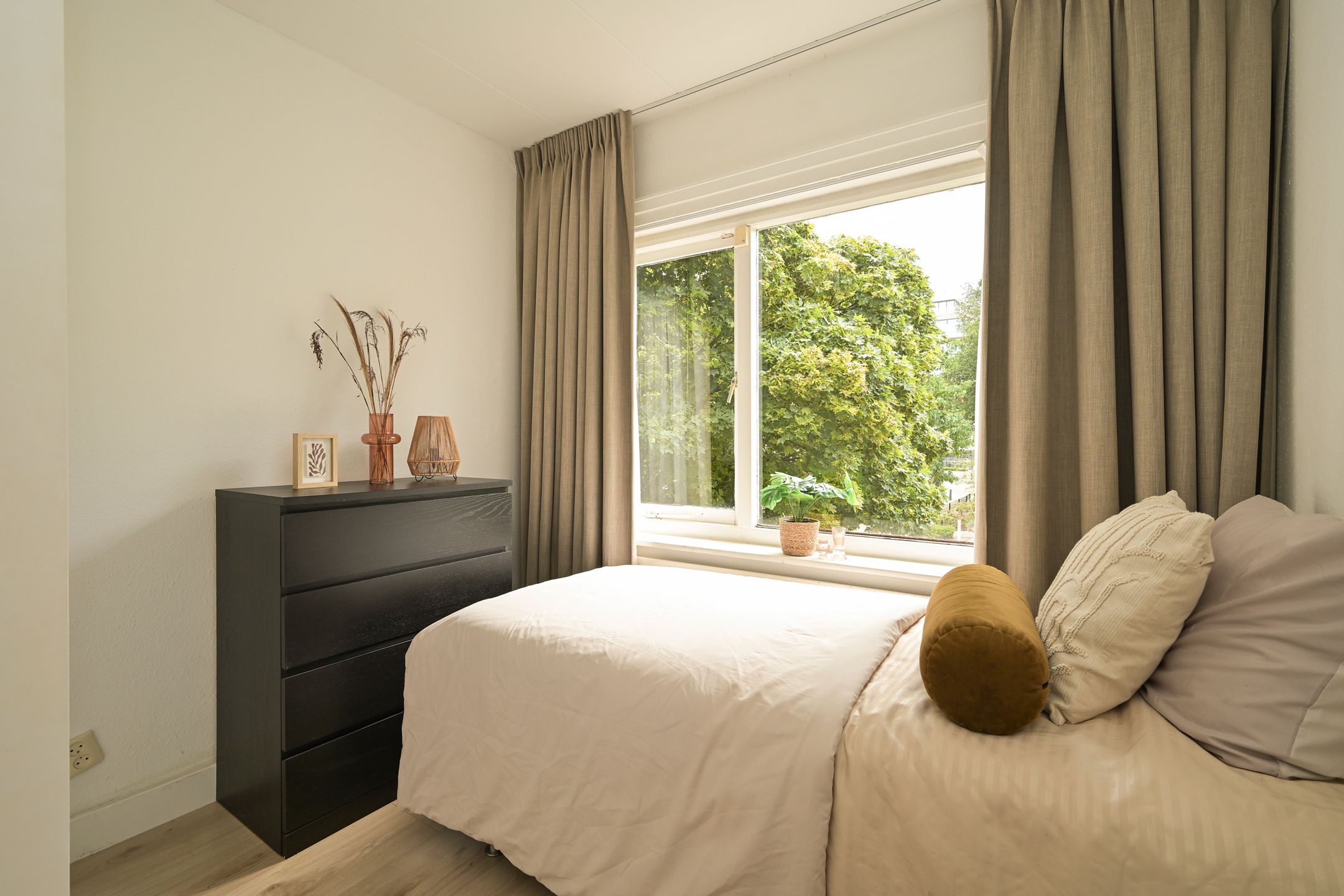 Foto 18 van Paulinastraat 27