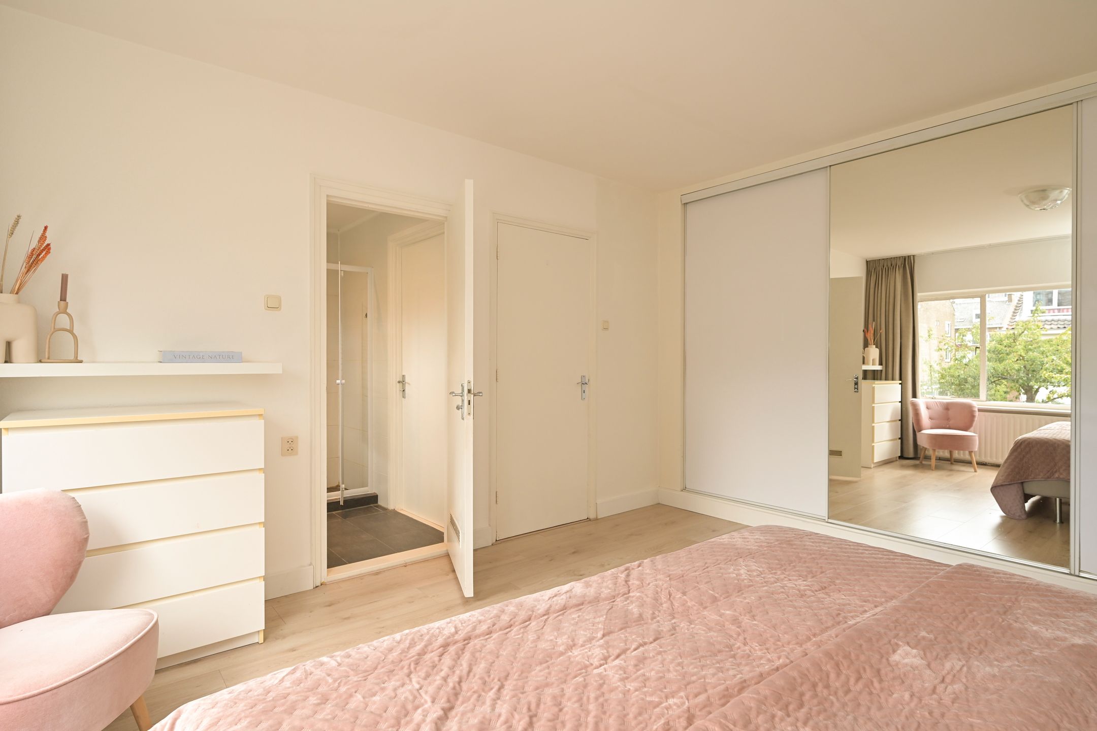 Foto 21 van Paulinastraat 27