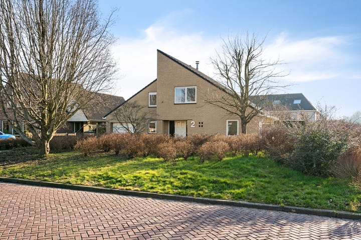 Foto 38 van Kamperfoelielaan 2