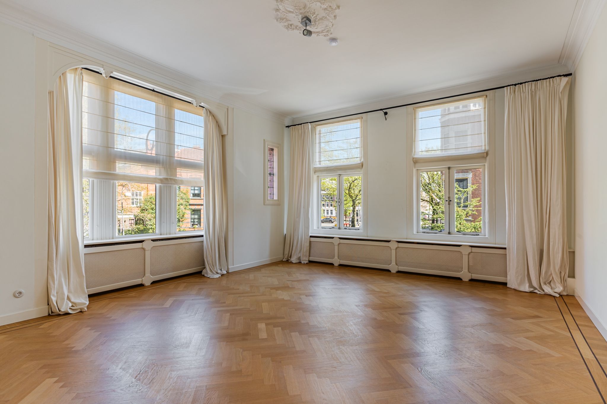 Photo 6 of Honthorststraat 40-1
