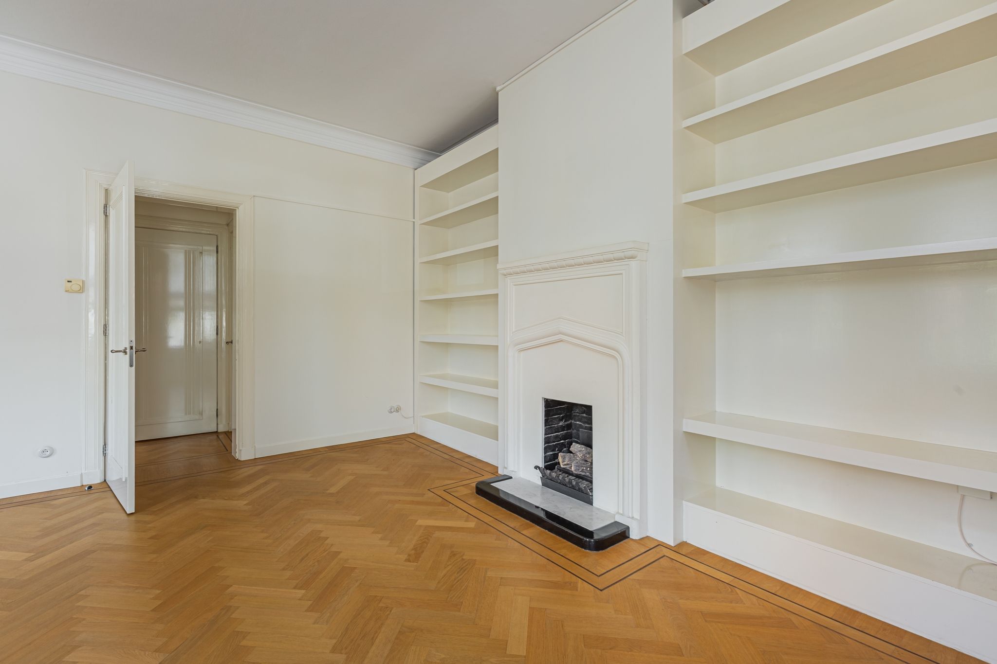 Photo 9 of Honthorststraat 40-1