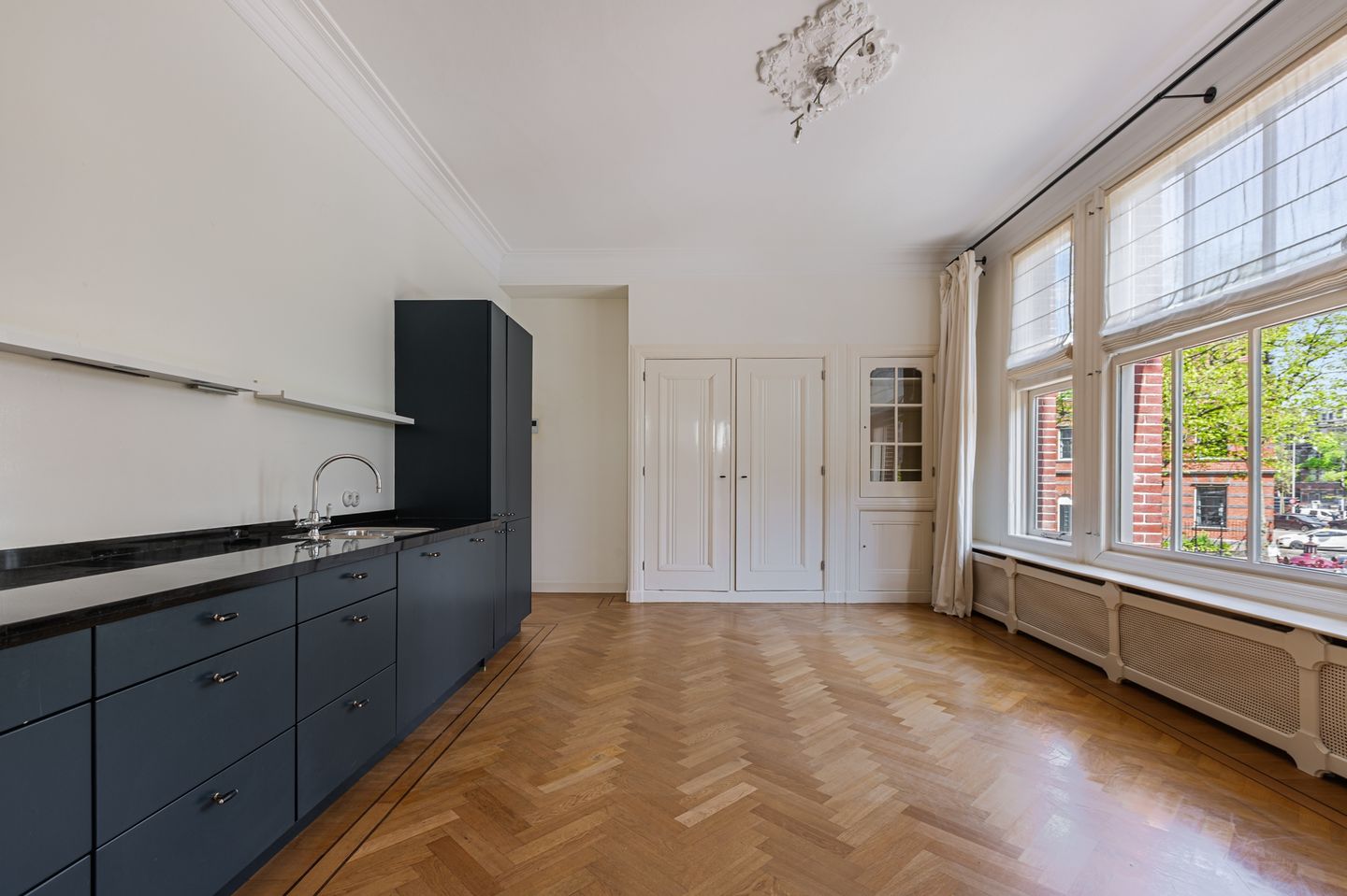 Photo 14 of Honthorststraat 40-1