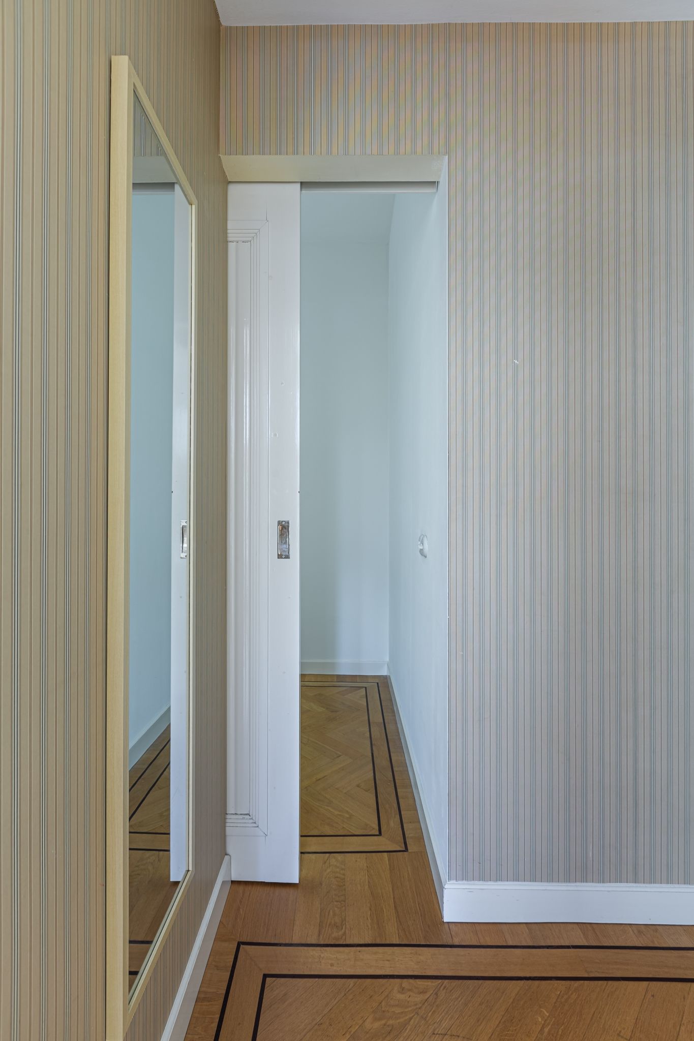 Photo 30 of Honthorststraat 40-1