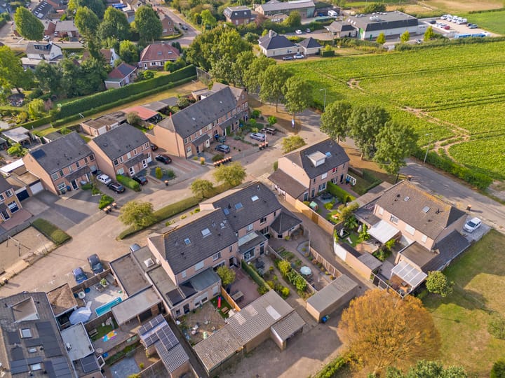 Photo 38 of Heufke 23