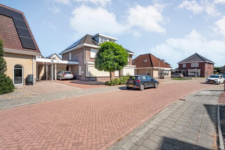 Photo 3 of Valeriaan 15