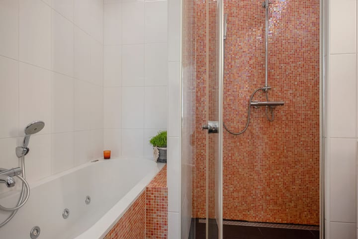 Photo 36 of Watermunt 22