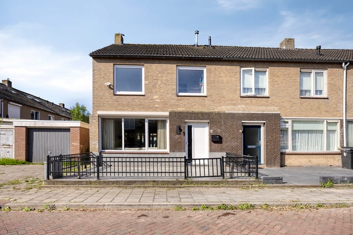 Aert van Nesstraat 2