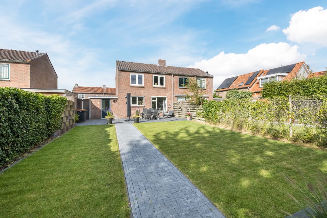 Foto 26 van Burg.Bosch Bruiststraat 22