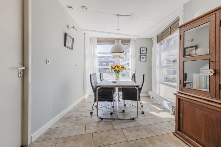 Foto 7 van Smaragd 13