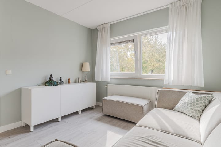 Foto 32 van Smaragd 13