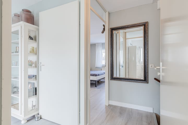 Foto 33 van Smaragd 13