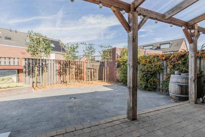 Foto 46 van Smaragd 13