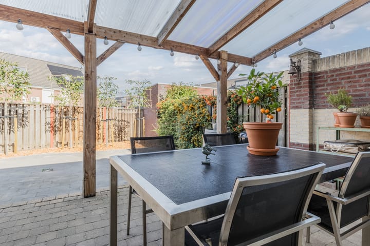 Foto 48 van Smaragd 13