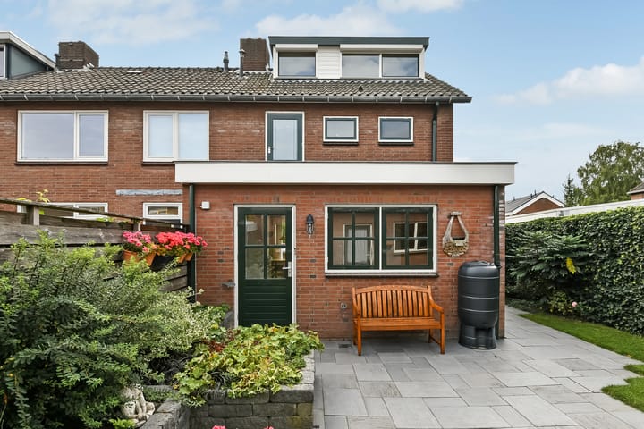 Foto 2 van Van der Duyn van Maasdamstraat 26