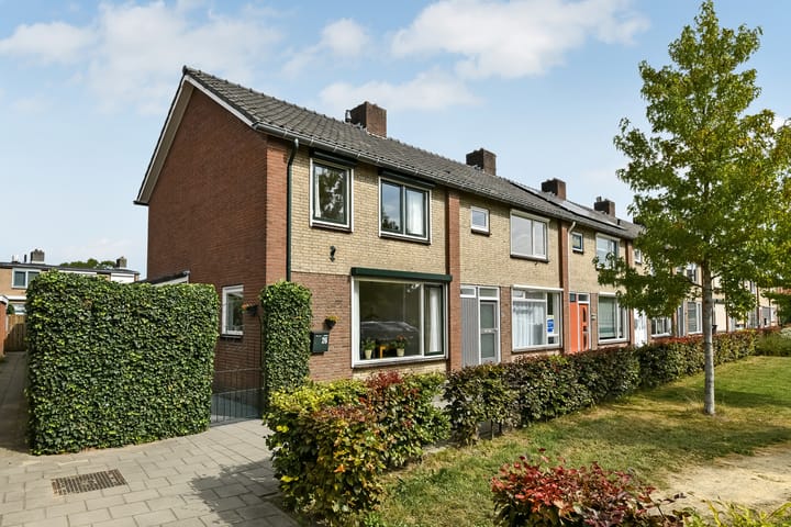 Foto 4 van Van der Duyn van Maasdamstraat 26