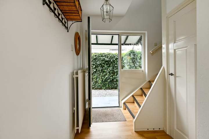 Foto 12 van Van der Duyn van Maasdamstraat 26