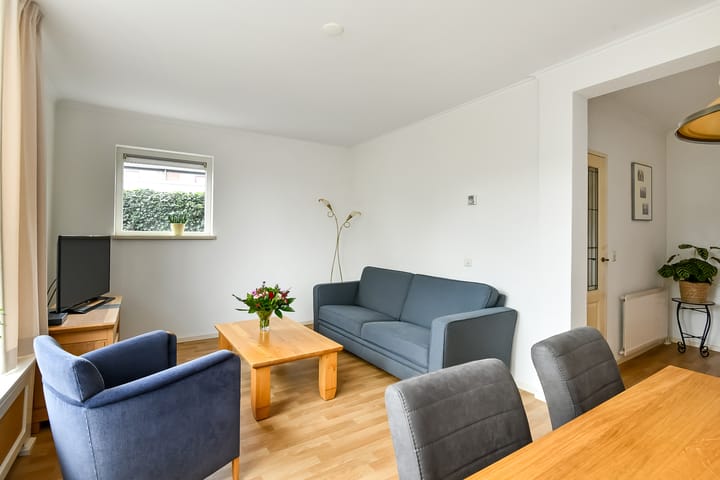 Foto 16 van Van der Duyn van Maasdamstraat 26