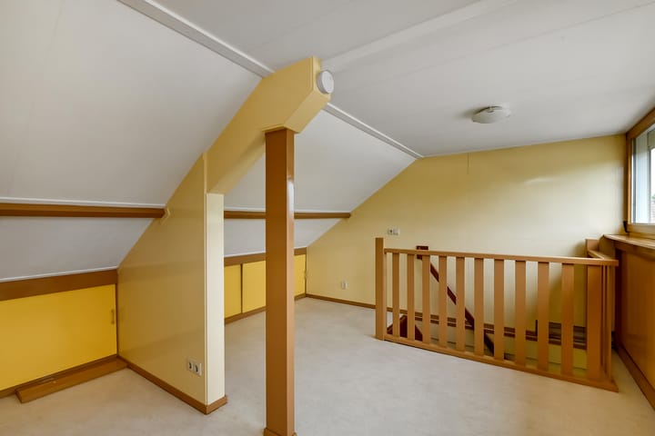 Foto 37 van Van der Duyn van Maasdamstraat 26