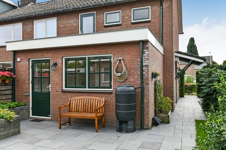 Foto 43 van Van der Duyn van Maasdamstraat 26