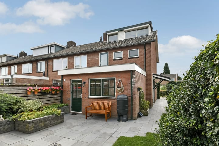 Foto 45 van Van der Duyn van Maasdamstraat 26