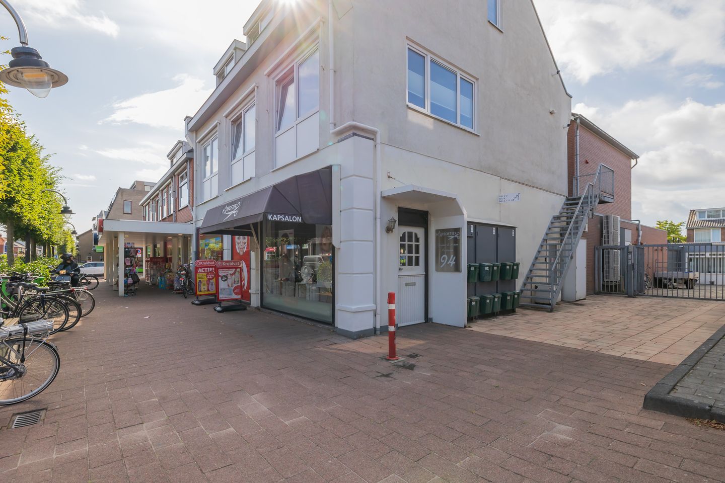 View photo 3 of Herenstraat 94