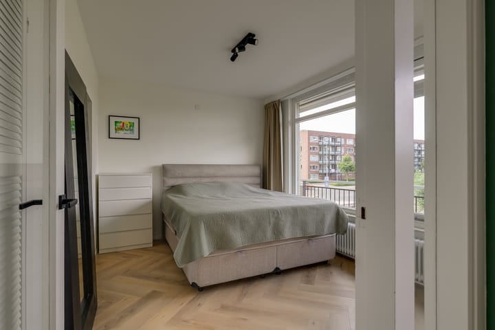 Foto 3 van Monseigneur van Steelaan 63