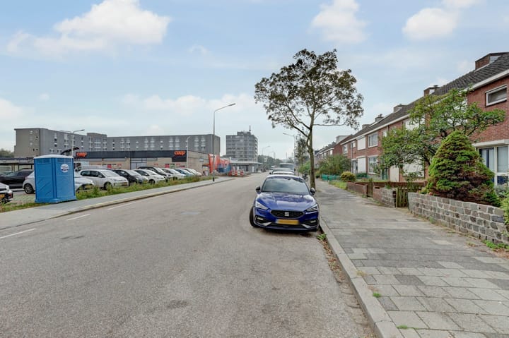 Photo 37 of Symfoniestraat 75