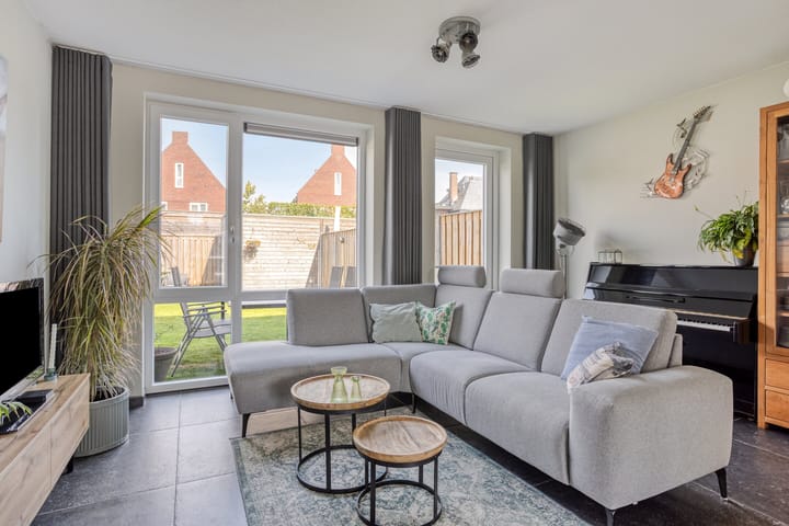 Photo 3 of Burgemeester Houbenplein 14