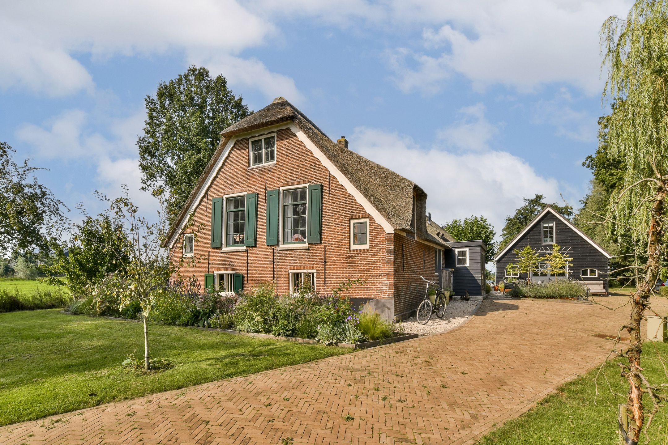 Foto 3 van Oukoop 44