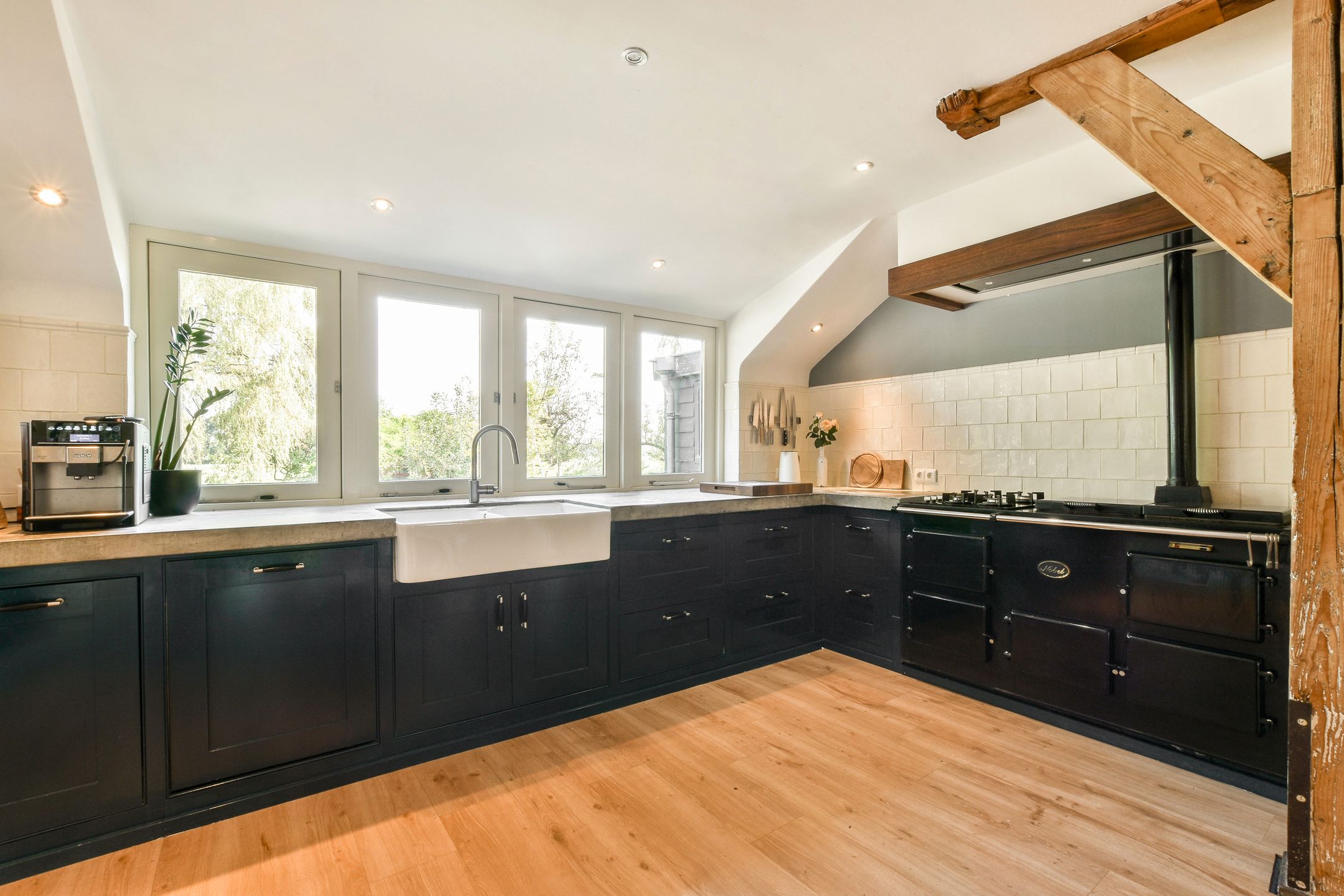 Foto 9 van Oukoop 44