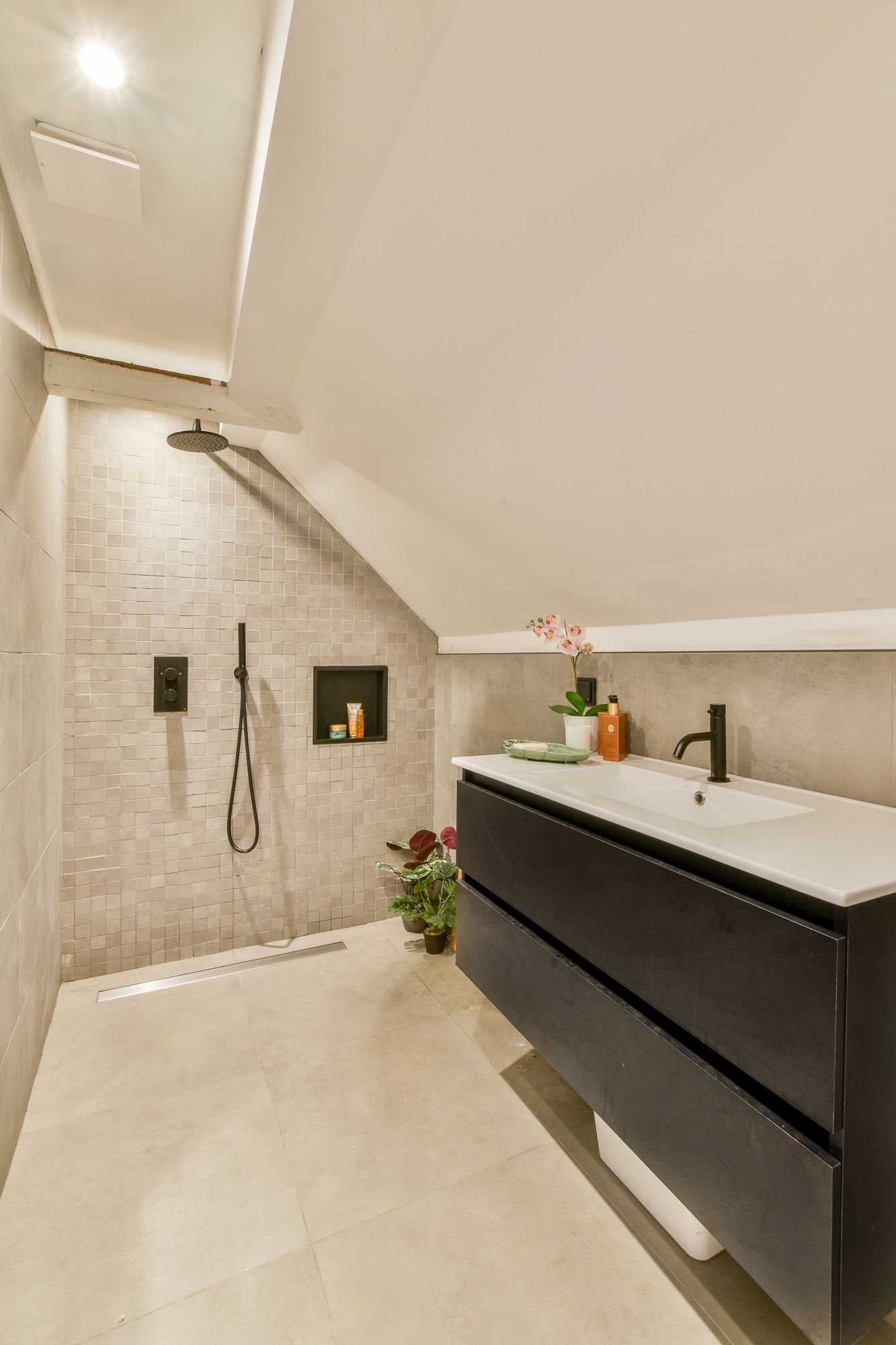 Foto 25 van Oukoop 44