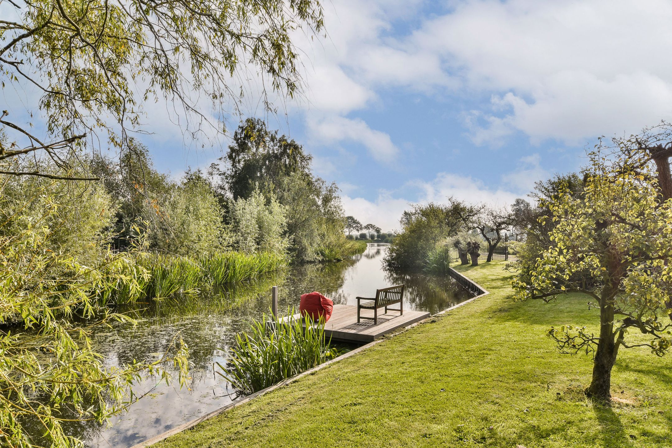 Foto 39 van Oukoop 44