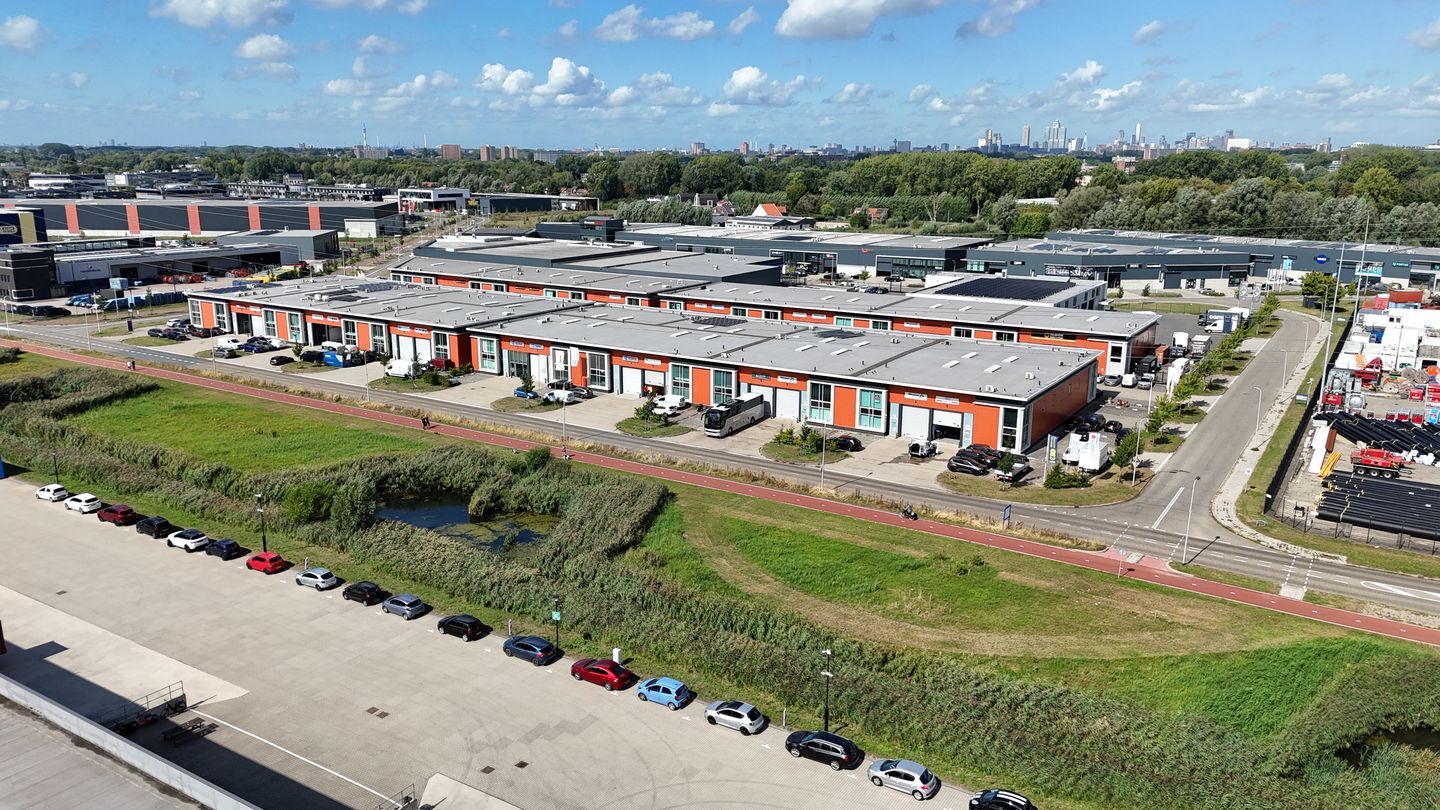 Bekijk foto 2 van Schaapherderweg 5-g