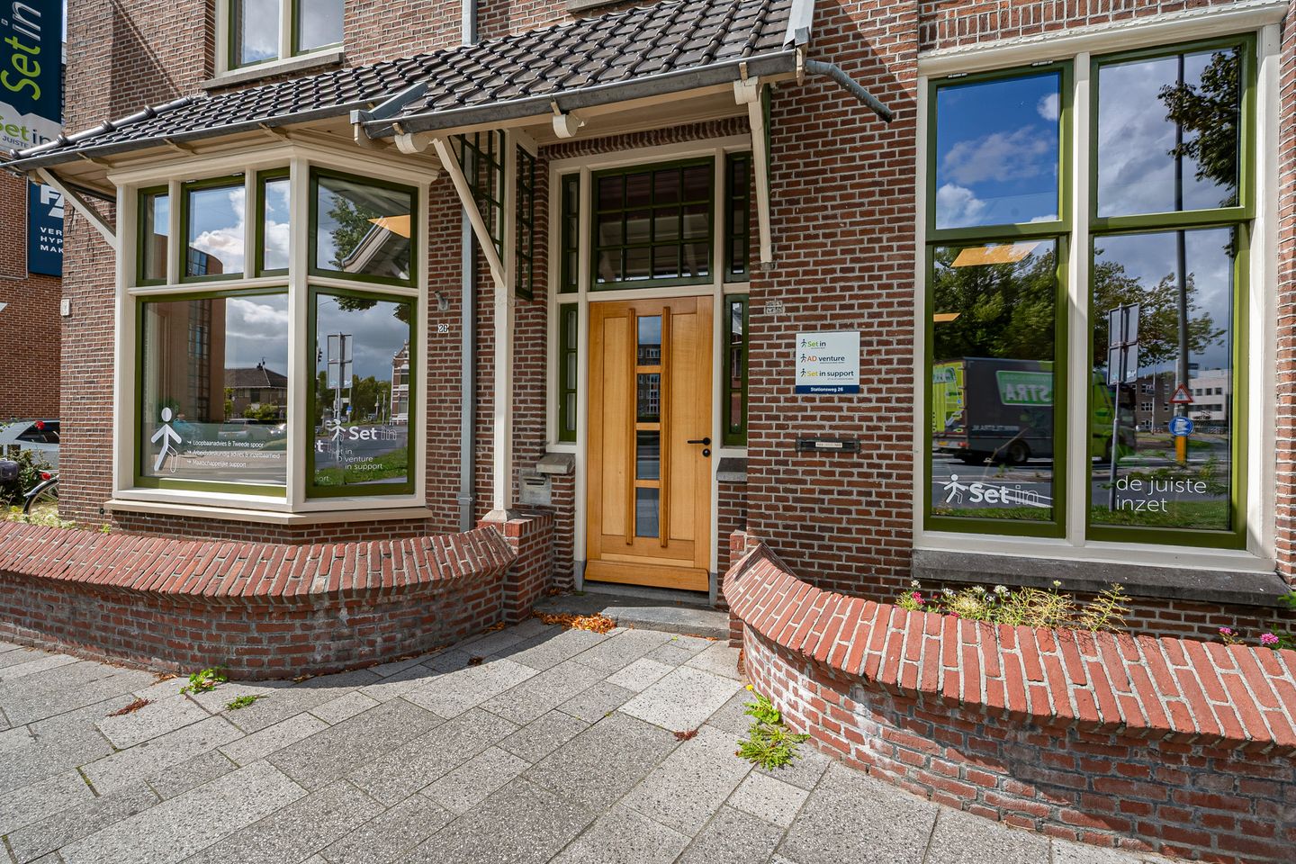 Bekijk foto 3 van Stationsweg 26