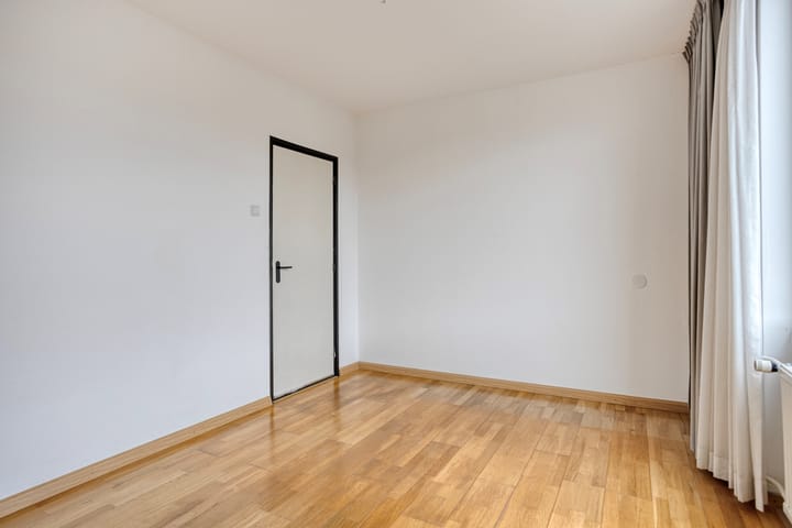 Foto 15 van Adelbert van Scharnlaan S 24