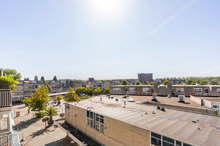 Foto 15 van Ambachtsplein 77